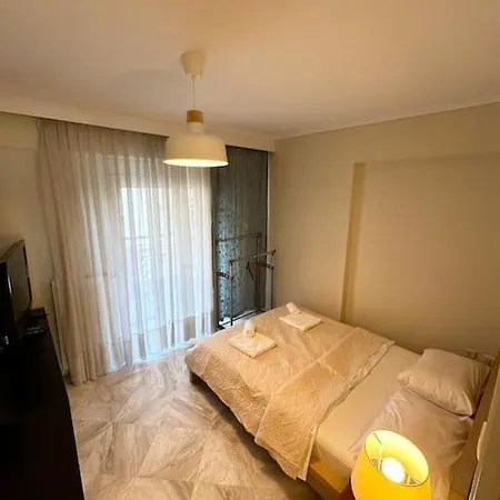 Lägenhet 2-bedroom Apt Center, With Parking Thessaloníki